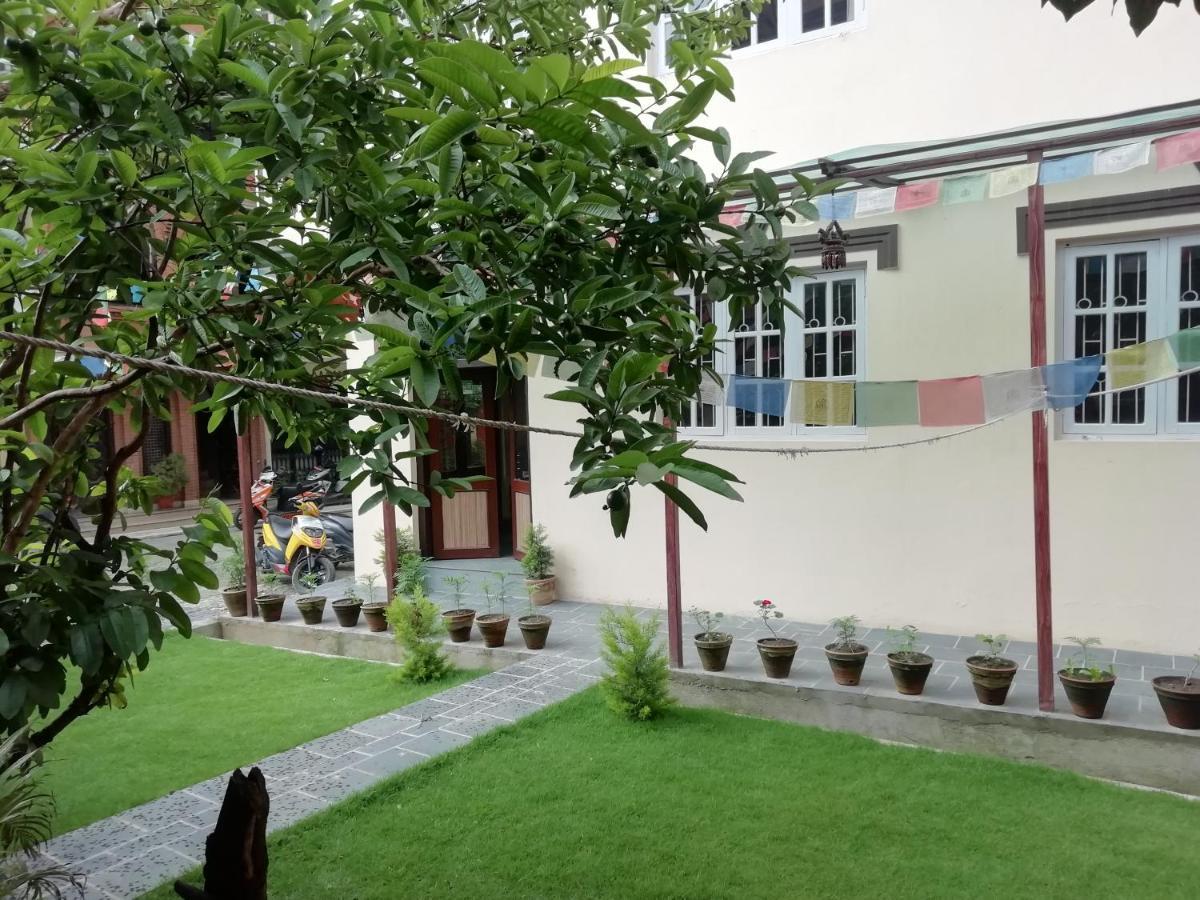 Hotel Chhimeki Kathmandu Exterior photo